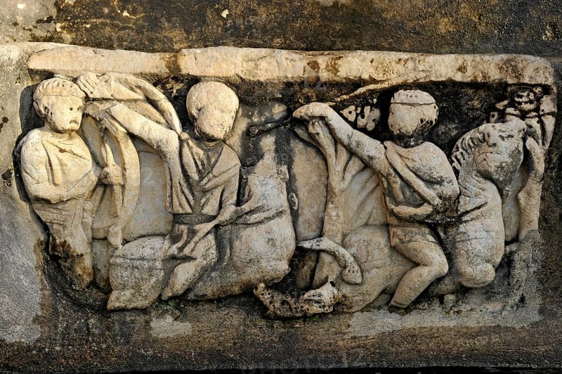 Relief frieze on the Fontana della Rometta e di Roma fountain, Renaissance garden of the Villa d'Este, water features, fountains, UNESCO World Heritage Site, Tivoli, metropolitan city of Rome, Lazio, Italy