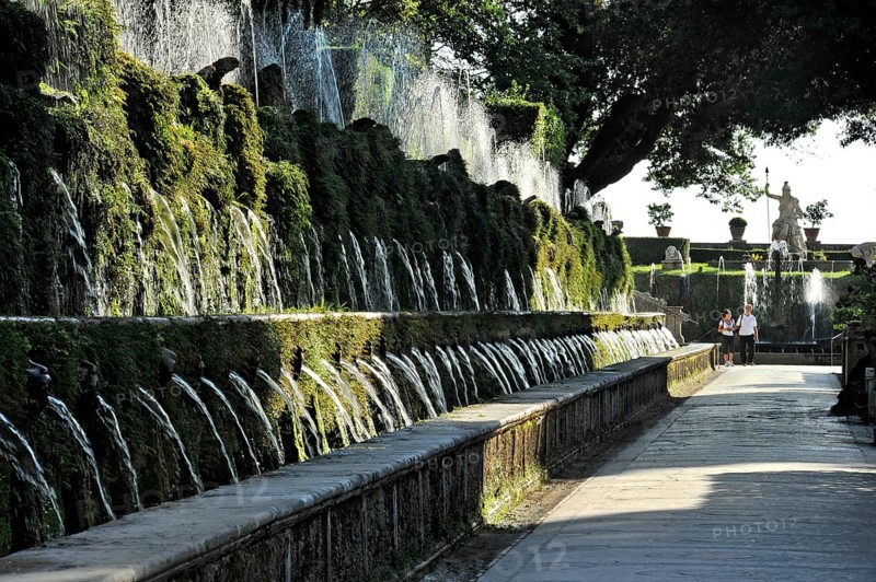 Avenue of a Hundred Fountains, Viale delle Cento Fontane, behind Fontana della Rometta, Renaissance garden of Villa d'Este, water features, fountains, UNESCO World Heritage Site, Tivoli, Metropolitan City of Rome, Lazio, Italy