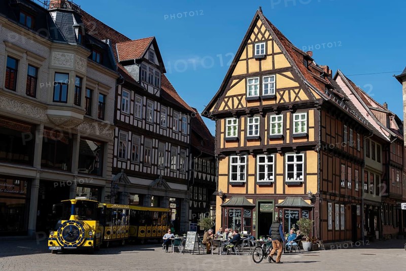 Sunny day on the market square, Quedlinburg, Saxony-Anhalt, Germany