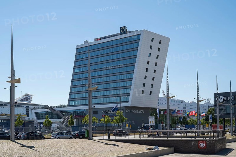 Modern office building, Stena Line, Schwedenkai, Kiel, Kiel Fjord, Baltic Sea, Schleswig-Holstein, Germany
