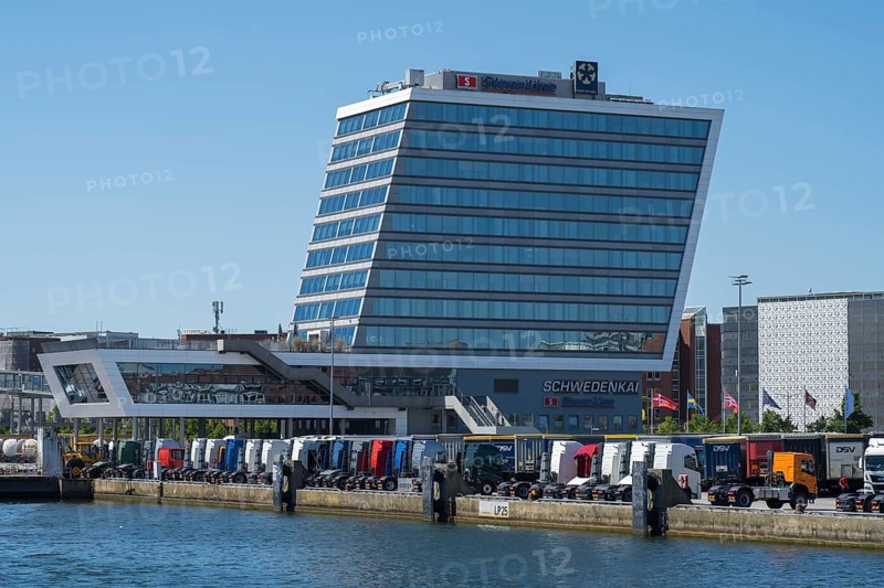 Modern office building, Stena Line, Schwedenkai, harbour, Kiel, Kiel Fjord, Baltic Sea, Schleswig-Holstein, Germany
