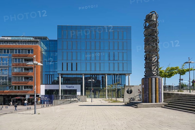 Modern office building Capita at Germaniahafen, museum harbour, Adam and Eve, sculpture by Björn Norgaard, Kiel, Kiel Fjord, Baltic Sea, Schleswig-Holstein, Germany