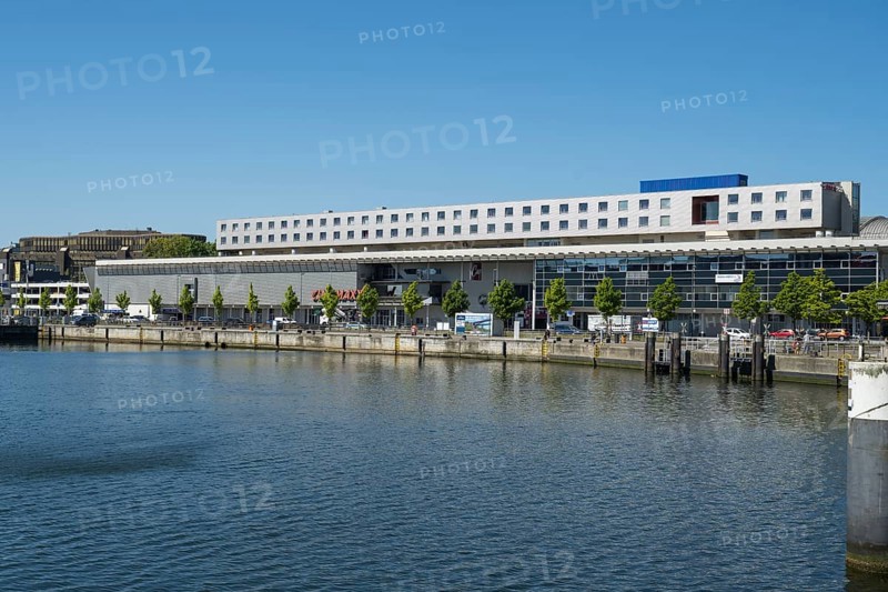 CAP Experience Centre, Kai City Center, modern commercial building, Bahnhofskai, Germaniahafen, Kiel, Kiel Fjord, Baltic Sea, Schleswig-Holstein, Germany