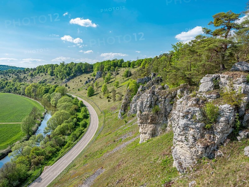 AltmÃ¼hl with rock formation Twelve Apostles in spring, AltmÃ¼hltal, near Solnhofen, Middle Franconia, Franconia, Bavaria, Germany
