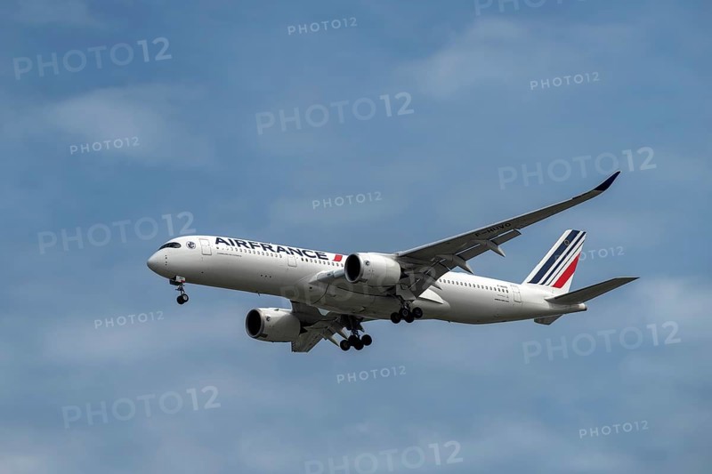 Aircraft Air France, F-HUVO, Airbus A350-900