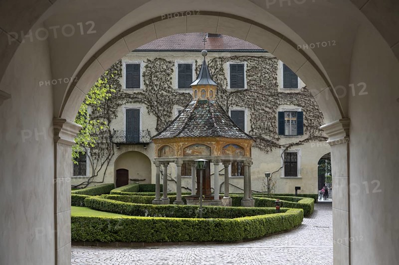 Miracle fountain, 1508, in the courtyard of the Neustift St Margarethen monastery, Vahrn, district of Bozen, South Tyrol, Italy