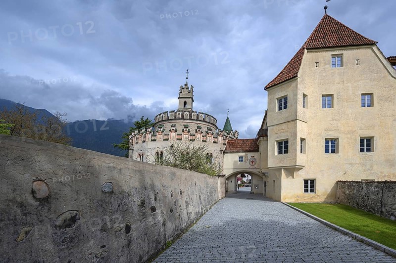 Left: Castel Sant'Angelo, Romanesque around 1200, Castel Saint Angelo, Neustift St Margarethen monastery, Vahrn, Bolzano district, South Tyrol, Italy