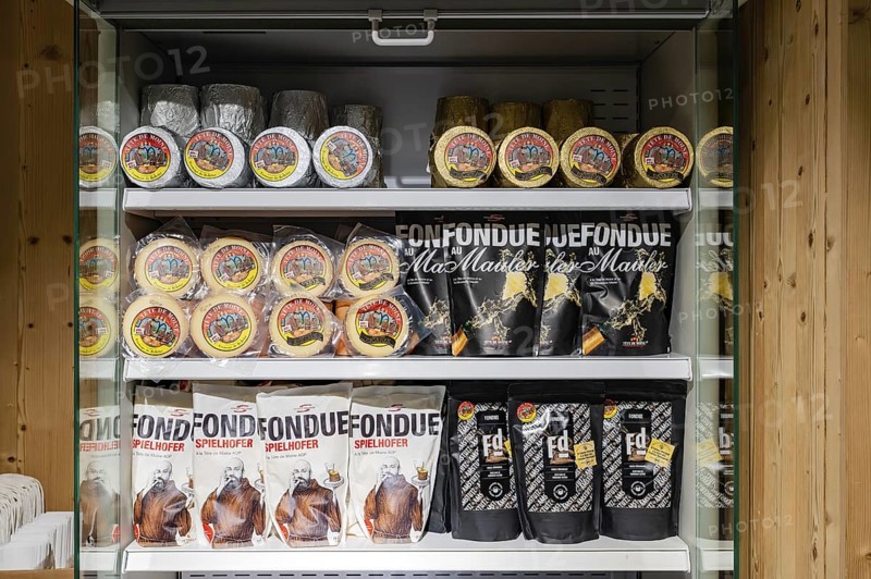 Tete de Moine Fondue display shelf