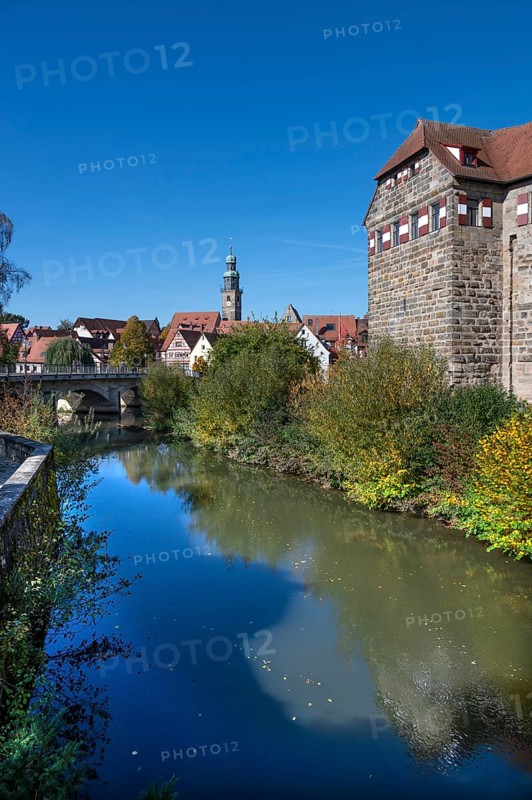Wenzelburg, Laufer Kaiserburg, built around 1350, Lauf an der Pegnitz, in the back the Johannis church, Middle Franconia, Bavaria, Germany