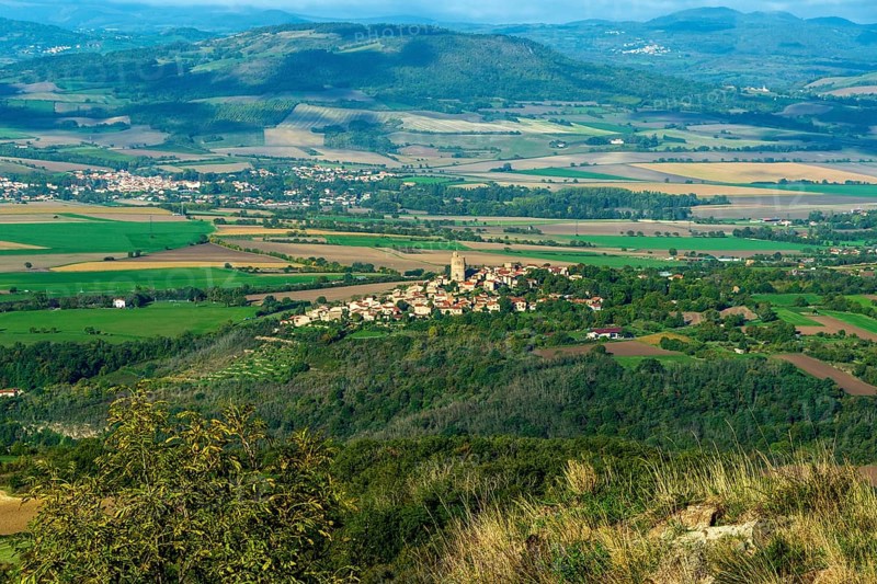 Montpeyroux village and view on Limagne plain, labelled Les Plus Beaux Villages de France, Puy de Dome, Auvergne-Rhone-Alpes, France