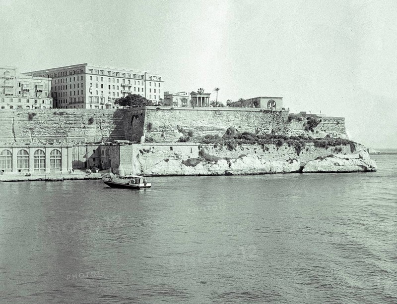 Historic buildings of waterfront and Lower Barrakka Gardens, Grand Harbour, Valletta, Malta, Europe c 1957