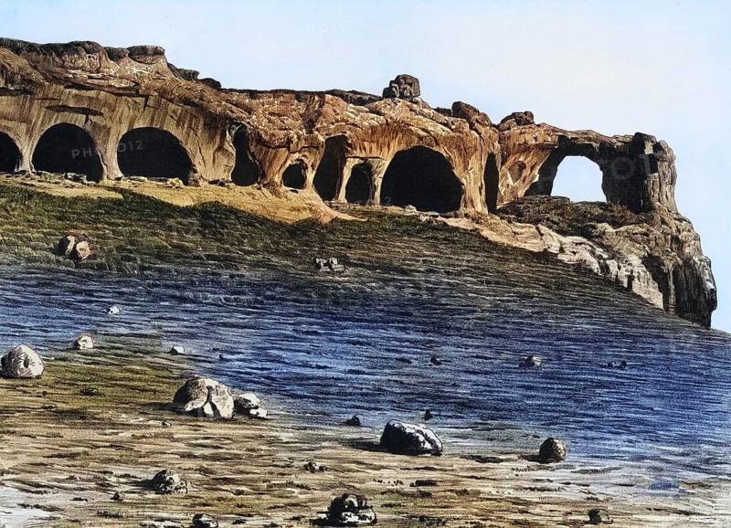 Caving due to weathering in the Gault sandstone of Koltso-gora, Ringberg, in the Caucasus, authentic reproduction of a school wall painting, historic, around 1900