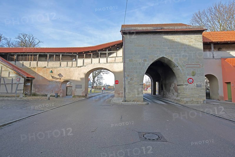 Baldinger Tor built 1430 city gate, historic city wall and city fortification, Nördlingen, Bavaria, Germany