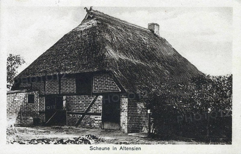 Altensien, thatched barn, a district of the Baltic Sea resort of Sellin on Rügen, Mecklenburg-Western Pomerania, Germany, postcard, view around 1900 - 1910, historical, digital reproduction of a historical postcard, authentic, public domain, from that time, exact date unknown