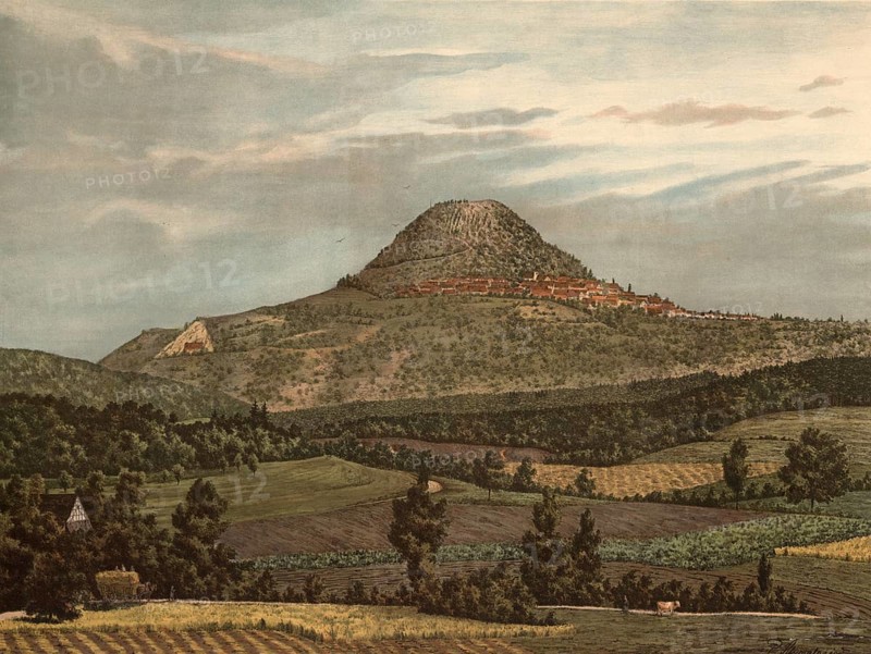 Hohenstaufen, a 684 m high Zeugenberg in front of the Swabian Jura near Göppingen, Baden-Württemberg, Germany, A steep mountain in a natural landscape with fields and trees, authentic reproduction of a school wall painting, historic, around 1900