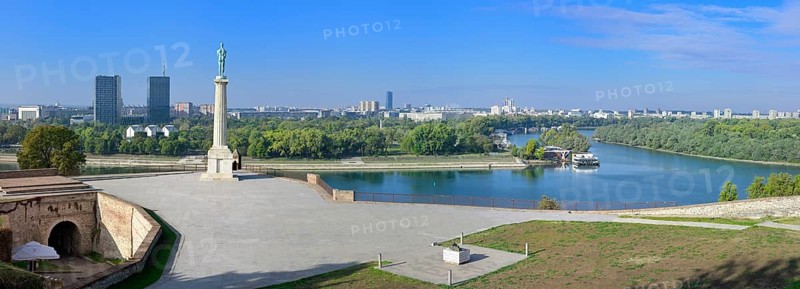 View over Belgrade and Statue of The Victor to commemorate victories against the Ottoman and Austro-Hungarian empires, Kalemegdan fortress, Stari Grad, Belgrade, Serbia