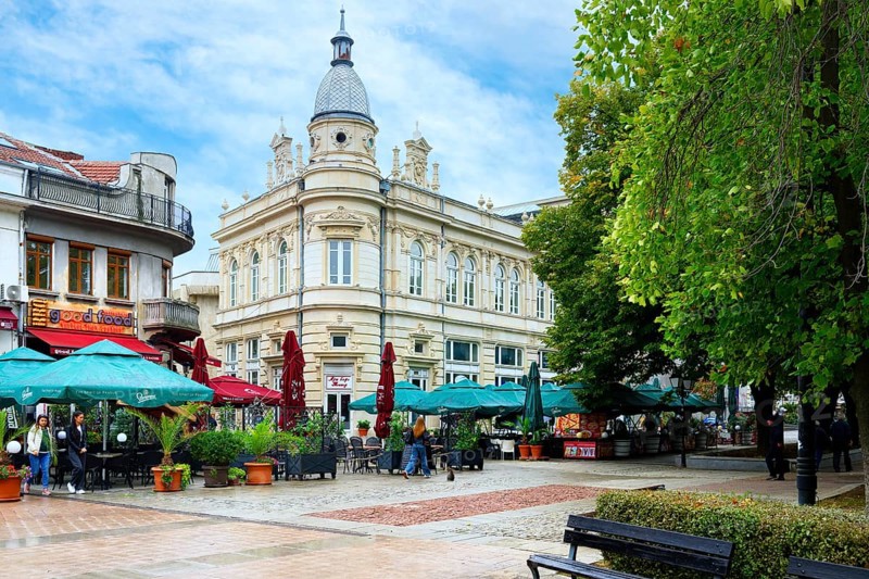 Neoclassical building hosting the Sava Ognianov Drama theater, Rousse, Bulgaria
