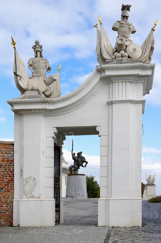 Bratislava castle, Leopold gate and King Svatopluk equestrian statue, Bratislava, Slovakia