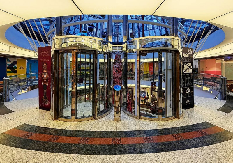 Schadow-arcades, classy shopping center with Christmas decoration, Düsseldorf, Germany