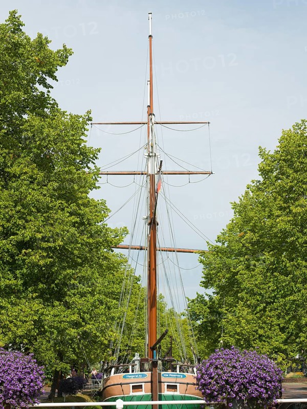 Kuff, flat-bottomed coastal cargo sailor, Margaretha von Papenburg, Main Canal, Papenburg, Emsland, Lower Saxony, Germany