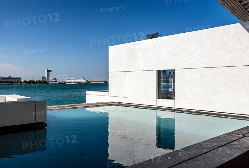 Interior design in Louvre Abu Dhabi, art museum by French architect Jean Nouvel, buildings on Saadiyat Island, Abu Dhabi, United Arab Emirates