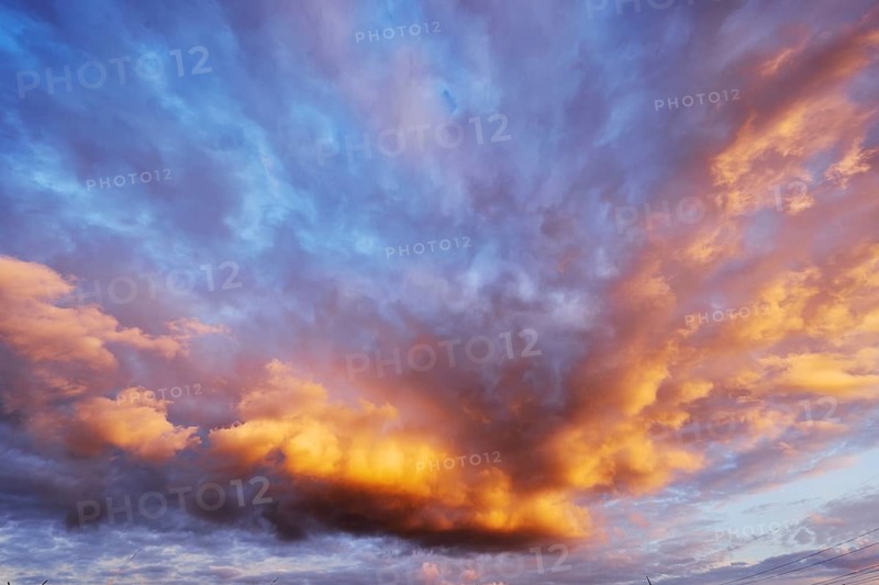 Stratocumulus cloud, cumulus clouds, blue sky, evening light, Windmühlenweg, Gronau, Münsterland, Borken District, North Rhine-Westphalia, Germany