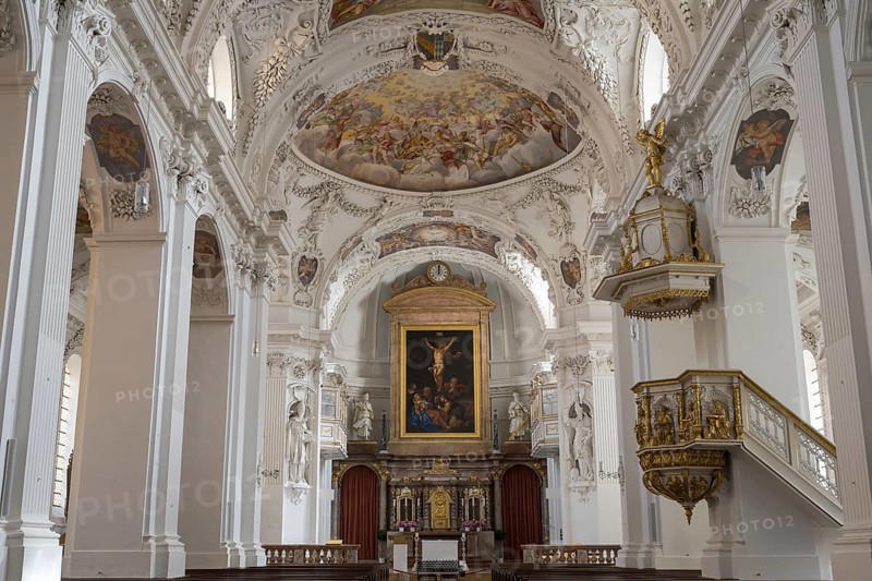 Altar and vaulted ceiling with frescoes, baroque, parish church of St. Quirinus, former monastery church, Tegernsee, Upper Bavaria, Germany