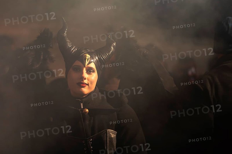 Teufelin, woman with horns and wings, fog, murmuring, winter, Waldburg Castle, Allgäu, Baden-Württemberg, Germany