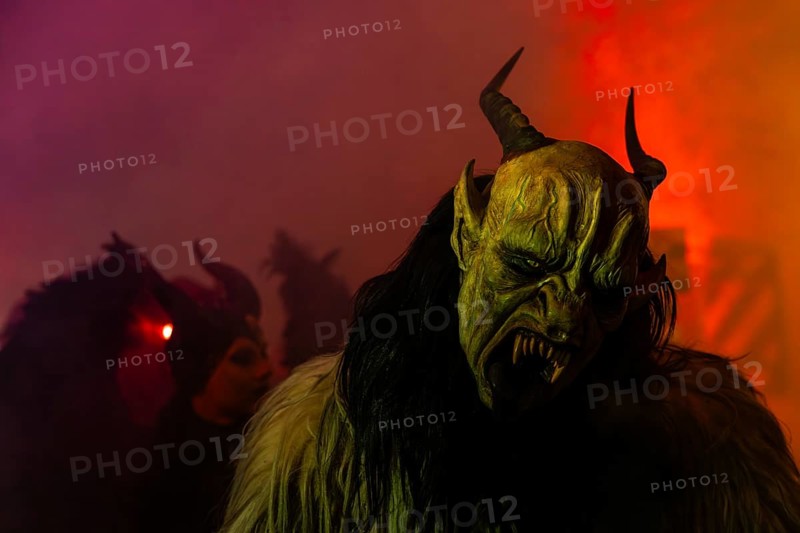 Krampus, fog, murmuring, winter, Waldburg Castle, Waldburg, Allgäu, Baden-Württemberg, Germany