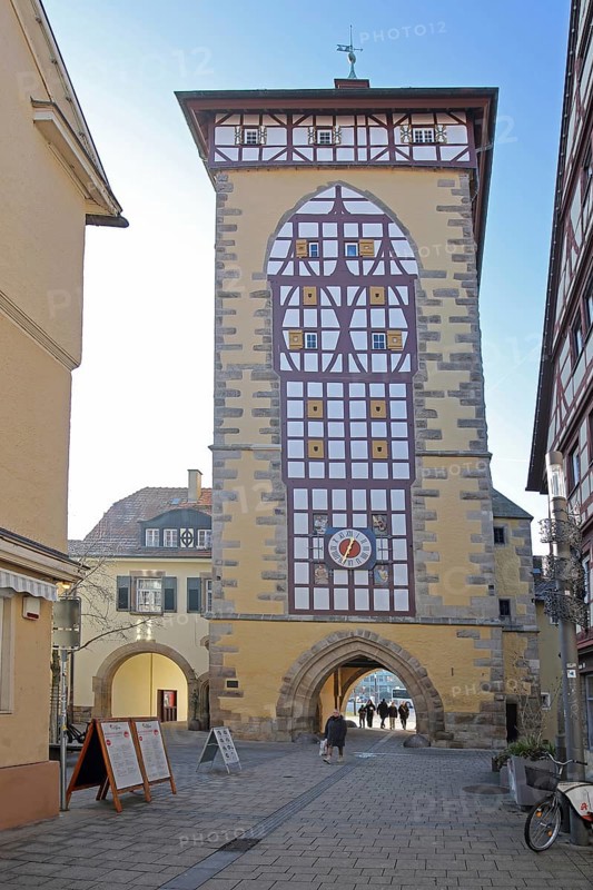 Historic Tübingen Gate built in 1330, city gate, city tower, half-timbered, Reutlingen, Swabian Jura, Baden-Württemberg, Germany