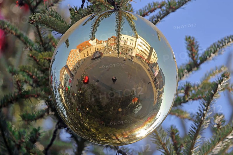 Reflection of the market square with hospital courtyard in a ball, Christmas tree, Christmas decoration, Christmas decorations, round distortion, detail, market square, Reutlingen, Swabian Alb, Baden-Württemberg, Germany