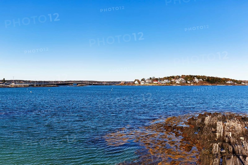 Shoreline, Cedar Beach, Harpswell, Cumberland County, Casco Bay, Atlantic Ocean, Maine, New England, USA