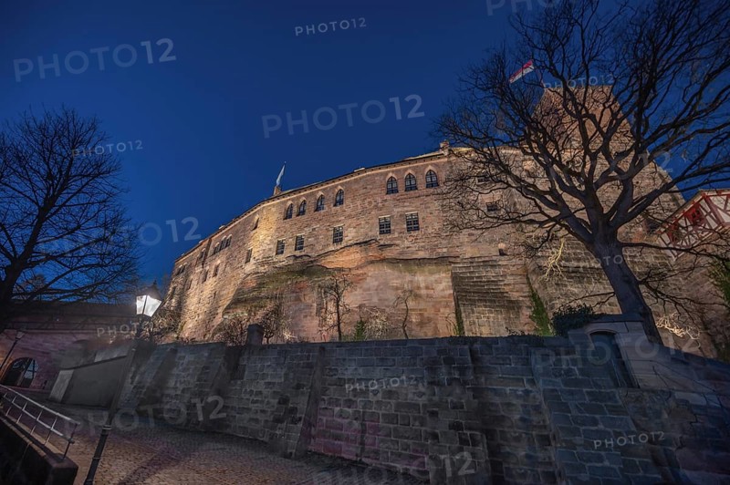 Nuremberg Kaiserburg illuminated at night, the castle was built around 1140, Ölberg, Nuremberg, Middle Franconia, Bavaria, Germany