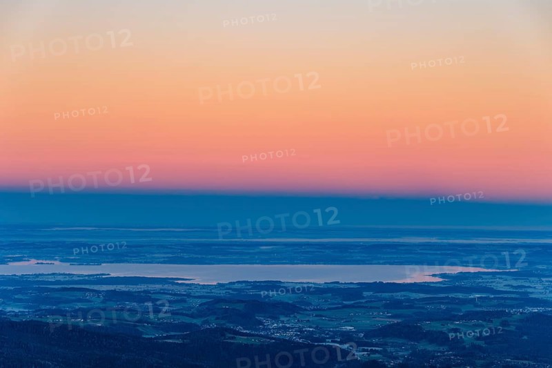 Dawn over Lake Chiemsee, Zwiesel, Bad Reichenhall, Berchtesgadener Land, Upper Bavaria, Bavaria, Germany