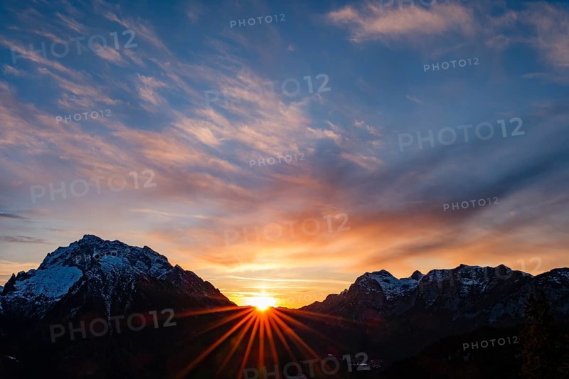 Sunset in the mountains between Hochkalter and horse-rider Alpe, Hirscheck, Ramsau, Berchtesgadener Land, Upper Bavaria, Bavaria, Germany