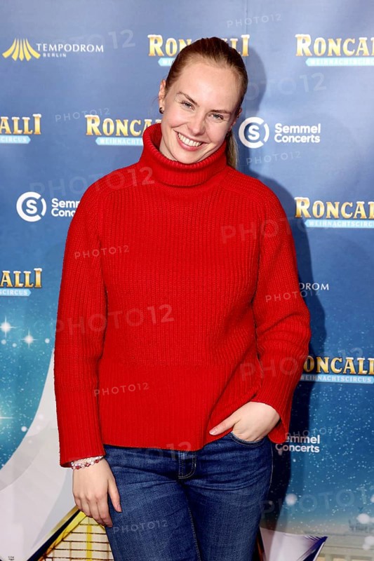 Clara Lösel, Roncalli Christmas Circus Premiere, Tempodrom, Berlin 19.12.2025