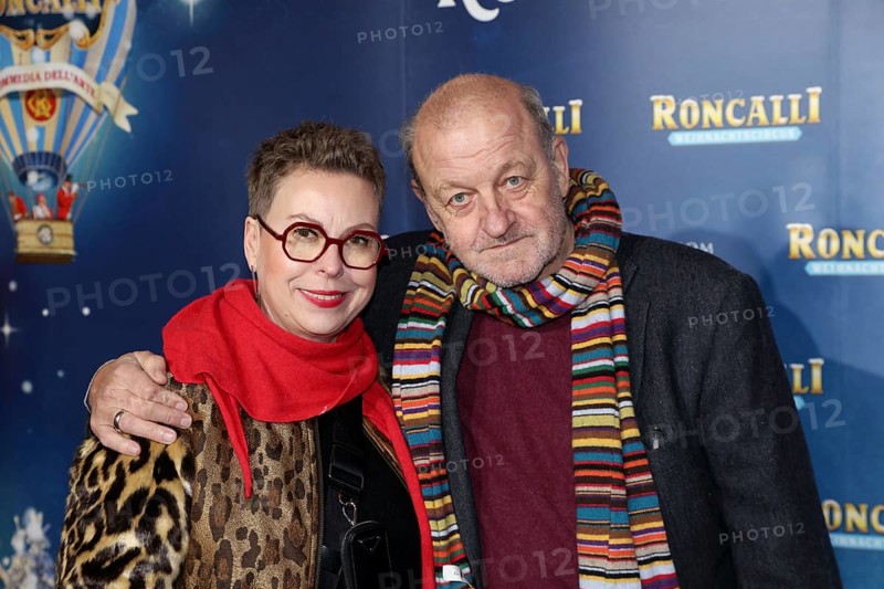 Maren Muntenbeck and Leonard Lansink, Premiere Roncalli Christmas Circus, Tempodrom, Berlin 19.12.2025