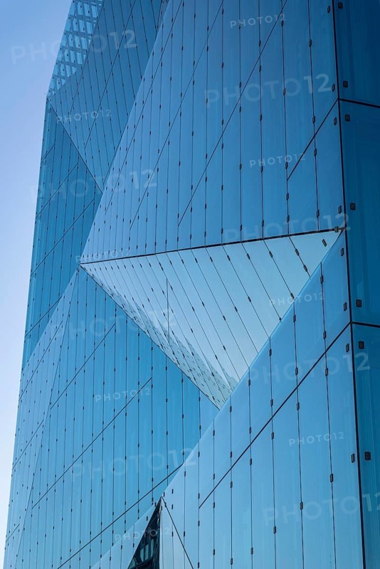 Glass façade of the Cube on Washington-Platz, Central Station, Berlin