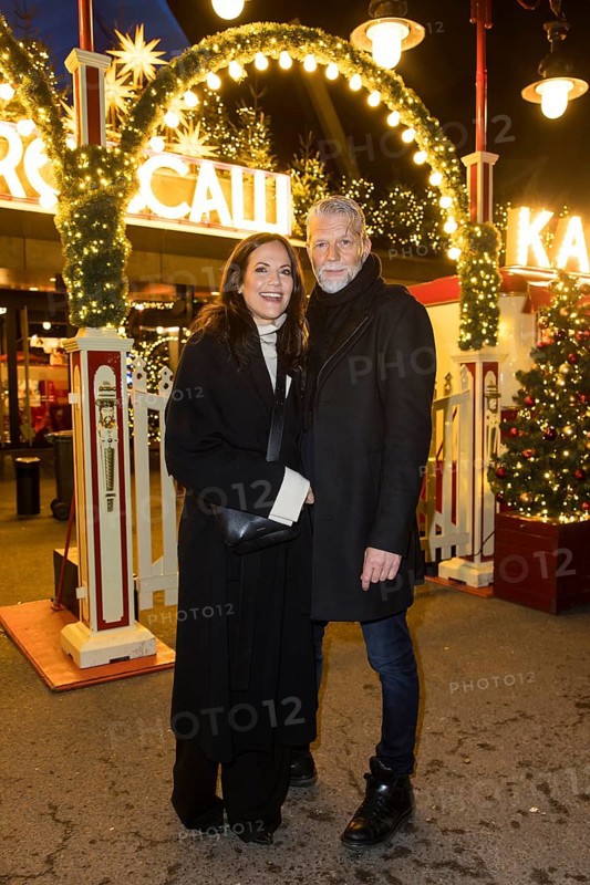 Bettina Zimmermann and Kai Wiesinger at the premiere of the 21st Original Roncalli Christmas Circus in Berlin's Tempodrom on 19.12.2025