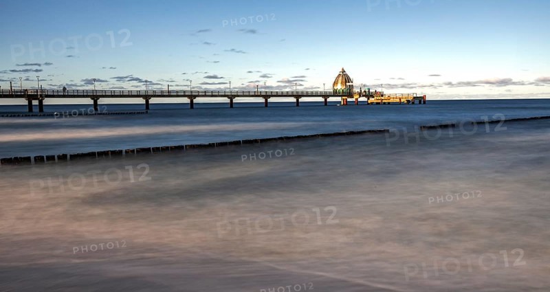 Groes and pier with diving gondola, panorama, long exposure, evening light, Zingst, Fischland-Darß-Zingst, Western Pomerania Lagoon Area National Park, Mecklenburg-Western Pomerania, Germany