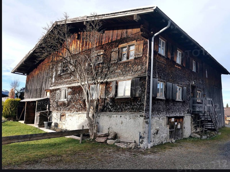 Old farmhouse in Schöllang, Illertal, Oberallgäu, Allgäu, Bavaria, Germany