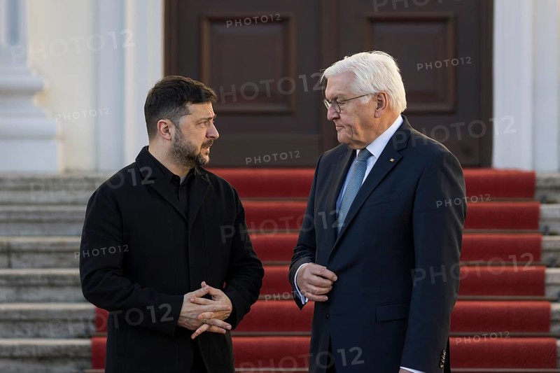 Volodymyr Selensky (President of Ukraine) and Frank-Walter Steinmeier (President of the Federal Republic of Germany) on arrival at Bellevue Palace, 15 December 2025