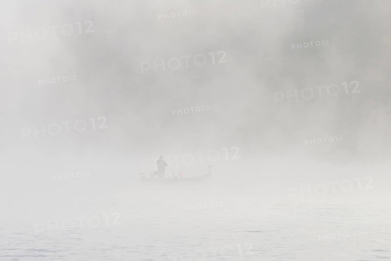 Hennesee, fog, thick fog, anglers in the boat, Hennetalsperre, Sauerland-Rothaargebirge nature park Park, North Rhine-Westphalia, Germany