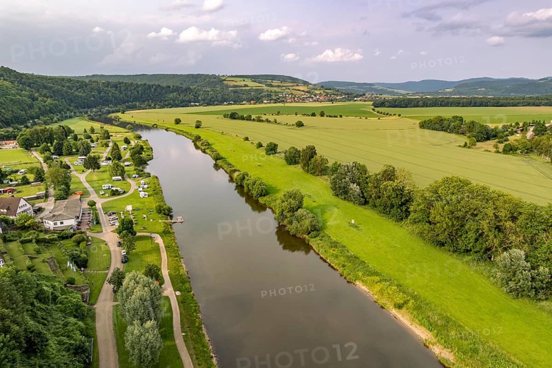 Campground and the Weser near Polle seen from the air, Polle, Samtgemeinde Bodenwerder-Polle, Lower Saxony, Germany