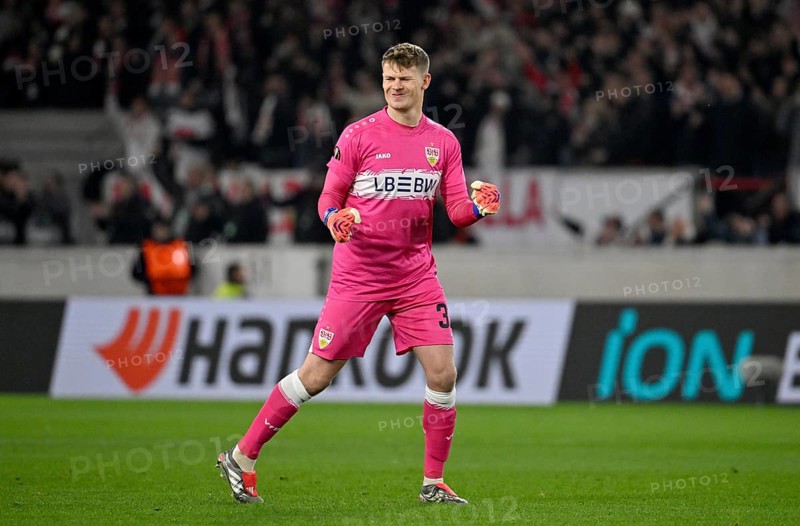 Goalkeeper Alexander Nübel VfB Stuttgart (33) Goal celebration Europa League, MHPArena, MHP Arena Stuttgart, Baden-Württemberg, Germany