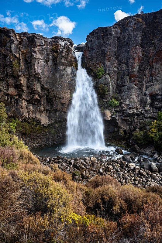 Taranaki Falls waterfall, Tama Lake Walk (Tama Lakes Track) . Tongariro National Park, North Island, New Zealand