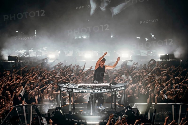 BUNT. live in the middle of it all tour at Berlin's Tempodrom on 21.11.2025