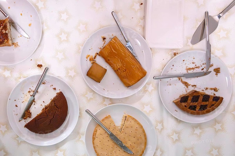 Various gingerbread cakes, Birnenweggen, Linzertorte, Zug, Switzerland