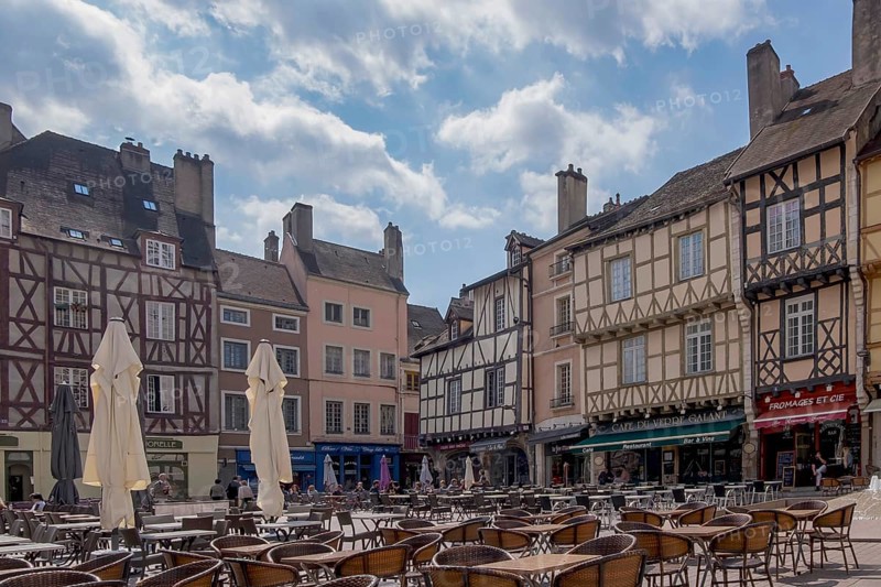 Half-timbered houses on Place Saint Vincent, Chalon-sur Saone, Saône-et-Loire department in the Bourgogne-Franche-Comté region, Burgundy, France