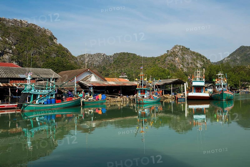 Fishing village and harbor, south of Hua Hin, Sam Roi Yot, Prachuap Khiri Khan, Central Thailand, Thailand